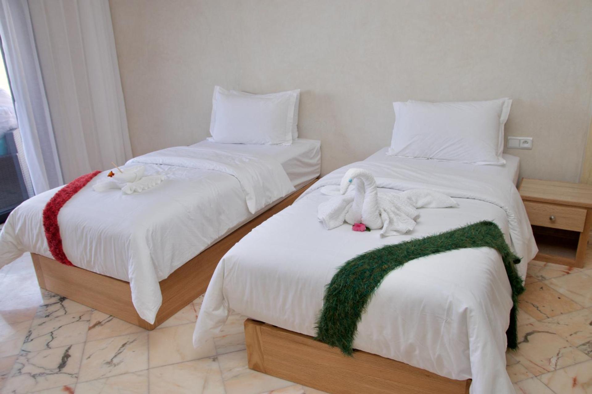 Apartamento Amwaj Appts Mirleft Exterior foto